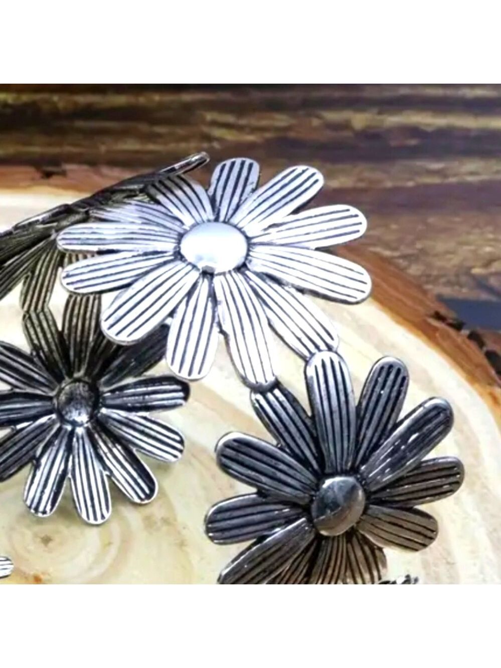 Boho Daisy Flower Cuff Bracelet Brand New Item - Picture 3 of 4